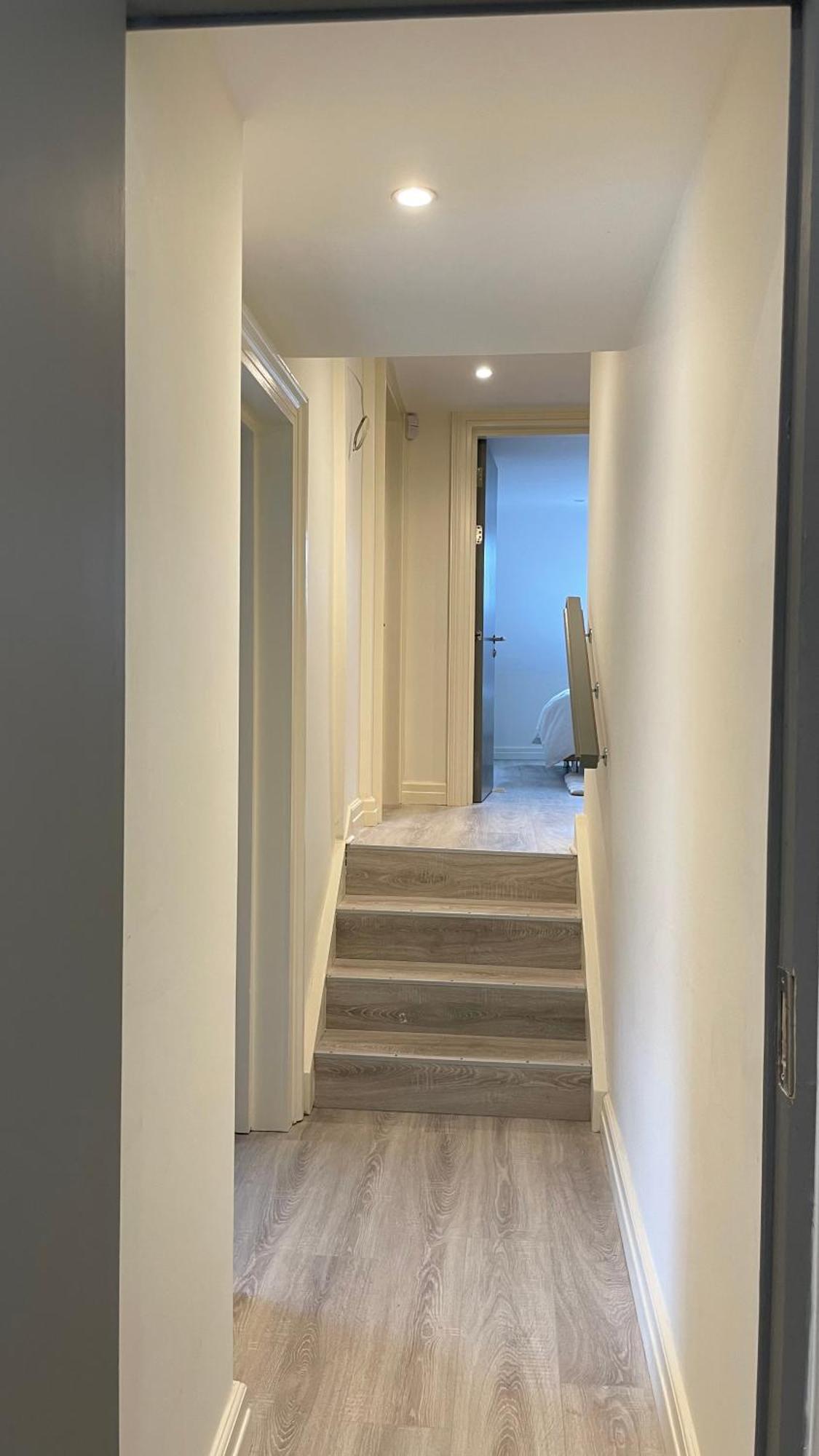 Spire Entire Attic Apartment No Kitchen ダブリン エクステリア 写真